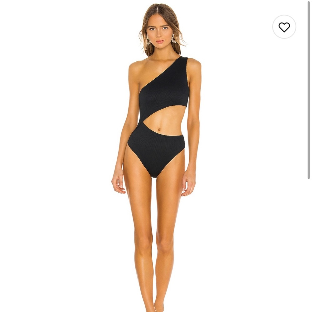 Celine One Piece - Beach Riot